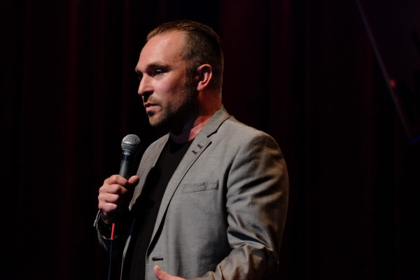 Comedian Derek Seguin makes Cape Breton first stop on tour — Whatsgoinon.ca